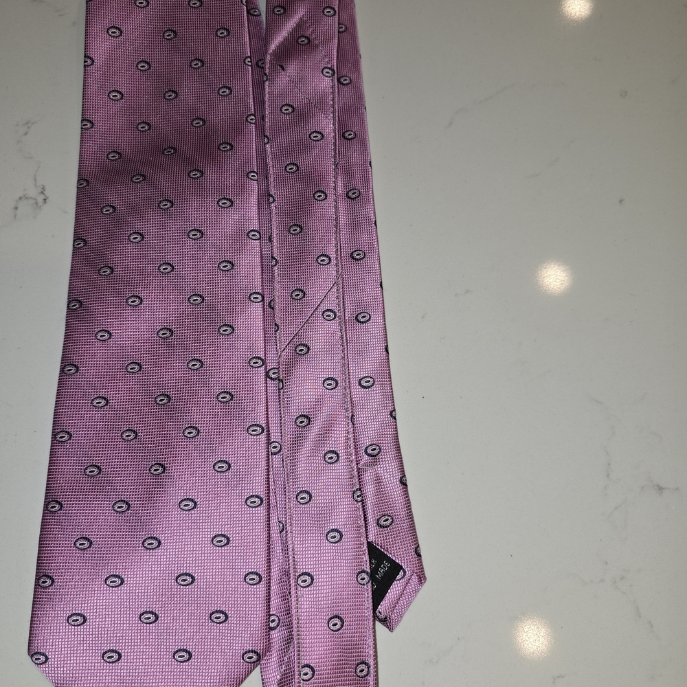Elegant Pink Patterned Men's Tie